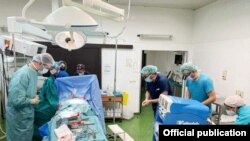 Докторите во земјава оваа година се поклонија на млада девојка во Македонија чие семејство одлучи да ги донира нејзините органи. 