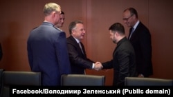 მოლაპარაკების დაწყების შესახებ ცნობა ზელენსკიმ გაავრცელა.