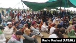 د جانيخېلو اوسېدونکو د مارچ په مياشت کې د څلورو ځوانانو د وژنې پرضد پرلت وهلی وو - د ارشیف انځور