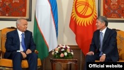Алмазбек Атамбаев менен Ислам Каримовдун Бишкектеги жолугушуусу. 12-сентябрь, 2013-жыл.  