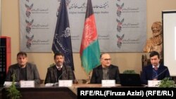 سلام رحیمی وزیر دولت در امور صلح در یک نشست در مورد صلح در کابل