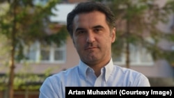 Profesori i Sociologjisë, Artan Muhaxhiri. 