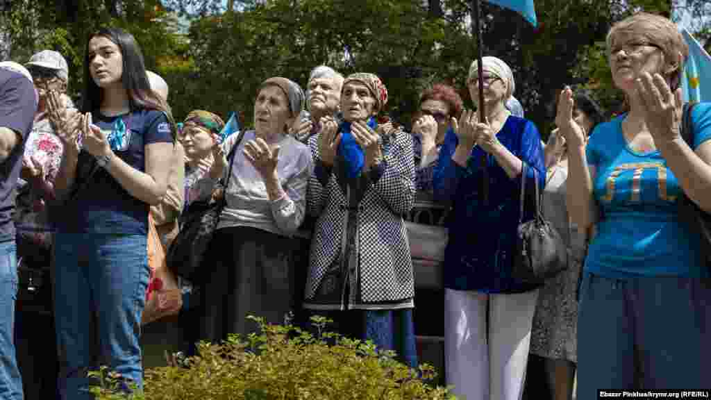 Учасники акції провели колективний молебень у пам'ять про загиблих у роки депортації