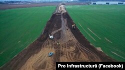 La lotul 1 din secțiunea Nord a autostrăzii de centură a Bucureștiului, între Corbeanca și Joița, lucrările sunt abia la început.