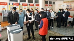 Парламентские выборы 4 октября.