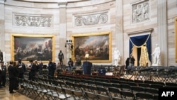 Rotonda Capitoliului este pregătită pentru învestirea președintelui ales Donald Trump. Fotografie de pe 18 ianuarie 2025.