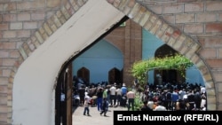 Ош шаарындагы мечиттердин бири.
