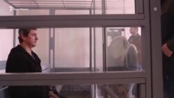 Tahqiqat izolâtorında eki ay: Herson mahkemesi Kezlevdeki Rusiye şeer şurasınıñ deputatını tevqif etti (video)