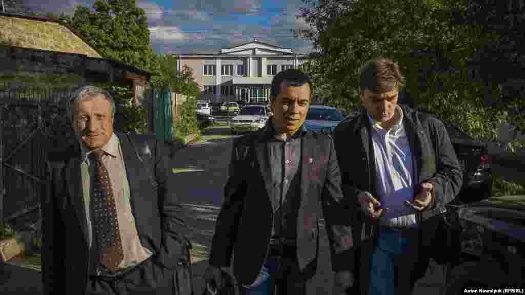 У грудні того ж року підконтрольний Кремлю Верховний суд Криму частково пом'якшив вирок Семені в частині додаткового покарання, скоротивши випробувальний термін до двох років