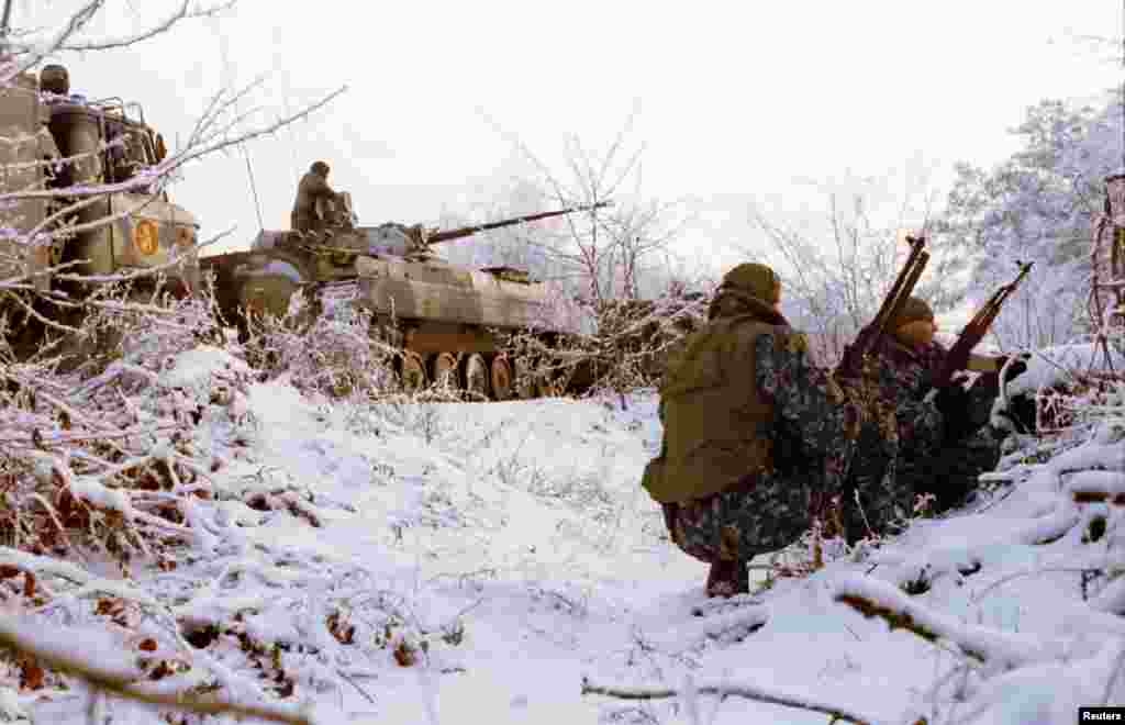 Оьрсийчоьнан чоьхьарчу гӀуллакхийн министраллан эскархой бу позицеш дӀалоьцуш Нохчийчуьрчу Ищерская юьртана гергахь йолчу блок-постехь, 1994-чу шеран гIуран-беттан 29-гӀа де &nbsp;