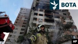 Pasojat e sulmit izraelit në veri të Teheranit, 13 qershor 2025.