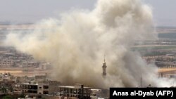 دودِ ناشی از انفجار در ولایت ادلب سوریه. June 3, 2019