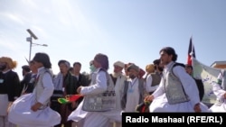 عکس له ارشیفه