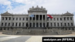 Здание парламента Уругвая в Монтевидео