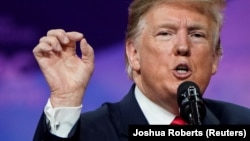 Заява Трампа з’явилася через тиждень після того, як Палата представників Конгресу одноголосно проголосувала за оприлюднення звіту Мюллера 