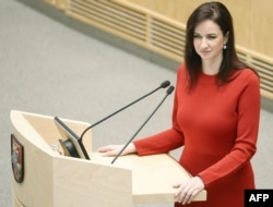 Новый премьер-министр Литвы Инга Ругинене выступает на заседании Сейма Литовской Республики в Вильнюсе 26 августа 2025 года