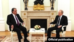 Эмомалӣ Раҳмон ва Владимир Путин дар Маскав