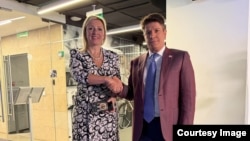 მარია ზახაროვა და მამუკა ფიფია