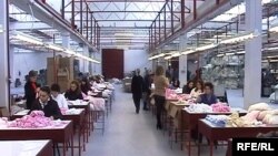 Здружен синдикат, поголеми работнички права? 