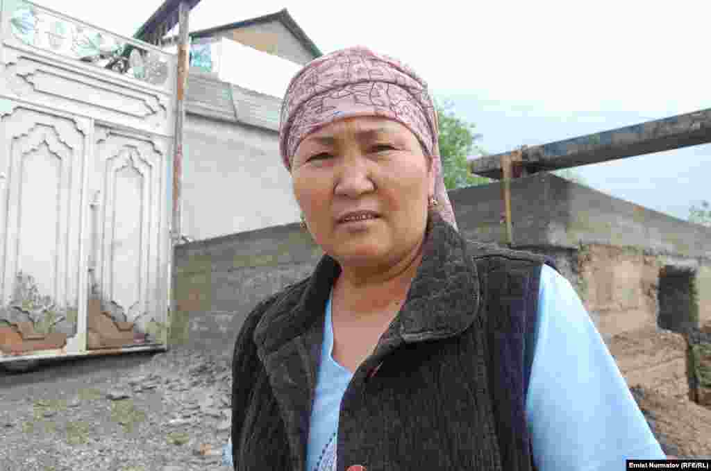 Гулсана, жительница села Курманжан-Датка: Хорошо, что дети были в школе во время селя.