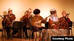 "Ордо Сахна" тобунун музыканттары