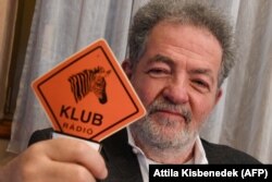 Directorul postului independent de radio Klubradio, Andras Arato, în 2021.