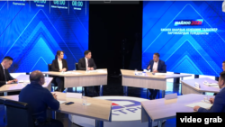 Кадр с дебатов партий. 