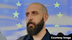 ბორის ჩელე ყურუა, პოლიტიკოსი