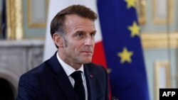 رئیس‌جمهور فرانسه می‌گوید آخرین اخباری که از ایرانی‌ها داریم نشان می‌دهد که جدی نیستند