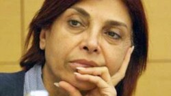 «من شما را نپذیرفتم و اسلام اینگونه نیست»؛ روایت نوشابه امیری از گفت‌وگو با خمینی