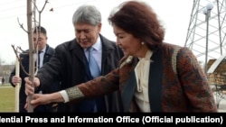 Алмазбек и Раиса Атамбаевы.