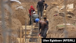 Ат майдандын курулушунан бир көрүнүш.