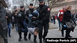 The Bosnian government hasn't said why it's pushing the legislation, but critics say it was likely prompted by heated demonstrations over the suspicious death of a student, David Dragicevic. (file photo)