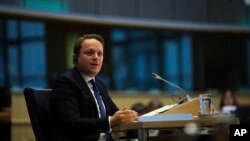 Єврокомісар із розширення Олівер Варгеї приїхав до Анкари, щоб спробувати оцінити, де сторони можуть знайти спільну мову