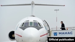 Президент Садыр Жапаров Казакстанга мамлекеттик сапар менен жөнөп кетти. 2-март, 2021-жыл.