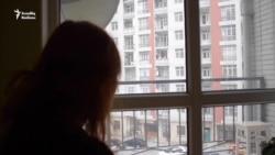 16 yaşında ana olan, boşanan Arzu: '80 manatla necə dolanım?'