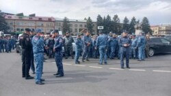 Գյումրիի քաղաքապետարանի դիմացից ձերբակալված 15 մարդ կալանավորվել է