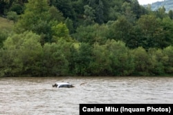 Urmări ale inundațiilor aparute în urma unor ploi torențiale în amonte de localitatea Broșteni, județul Suceava, 28 iulie 2025