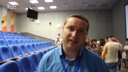 "Форумга килгән татар активистлары ник үзара урысча сөйләшә?"