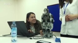 Балдар жасаган роботтордун фестивалы