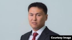 Асхат Осмонов.