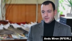 Marin Gherman, director al unui trust de presă la Cernăuți, crede că principala problemă a Ucrainei este sărăcia, alimentată de corupție. 