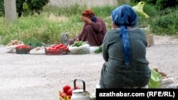 Prezident G.Berdimuhamedow "ýurtda öndürilen azyk önümleriniň artyk möçberini" daşary ýurtlara ibermegiň täze ugurlaryny gözlemek babatda tabşyryklary berdi.