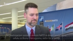 Mackey: NATO će nastaviti aktivnosti u BiH