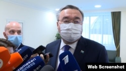 Ղազախստանի արտգործնախարար Մուխտար Տլեուբերդի, արխիվ