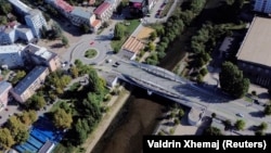 Ura kryesore mbi lumin Ibër në Mitrovicë. (Fotografi nga arkivi)