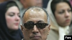 در فهرست منتشره بخش مسابقه جشنواره سینمایی کن امسال نامی از آثار معرفی شده ايران از جمله «شيرين» آخرين اثر عباس کيارستمی نبود.(عکس: فارس)