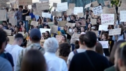 Crowds In Ukraine Protest Bill Restricting Anti-Corruption Agencies