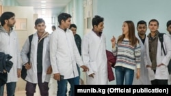 Иностранные студенты в одном из вузов Кыргызстана. Иллюстративное фото. 