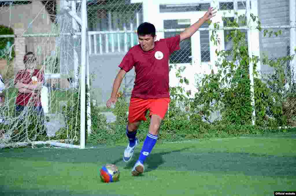 Аталган саамалыкты эки жылдан бери Жаштар иштери, дене тарбия жана спорт боюнча мамлекеттик агенттиги уюштуруп келет.